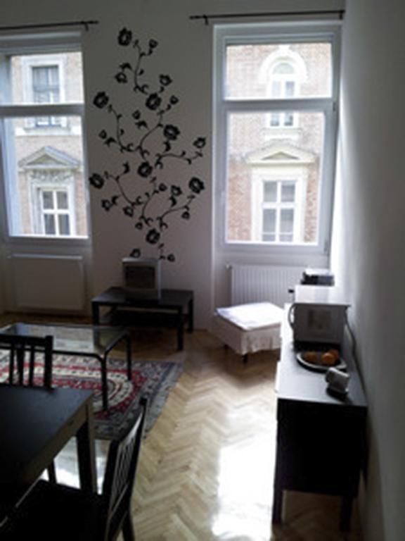 Anna 2 Bedrooms 2 Bathrooms 6 Bikes Budapest Phòng bức ảnh